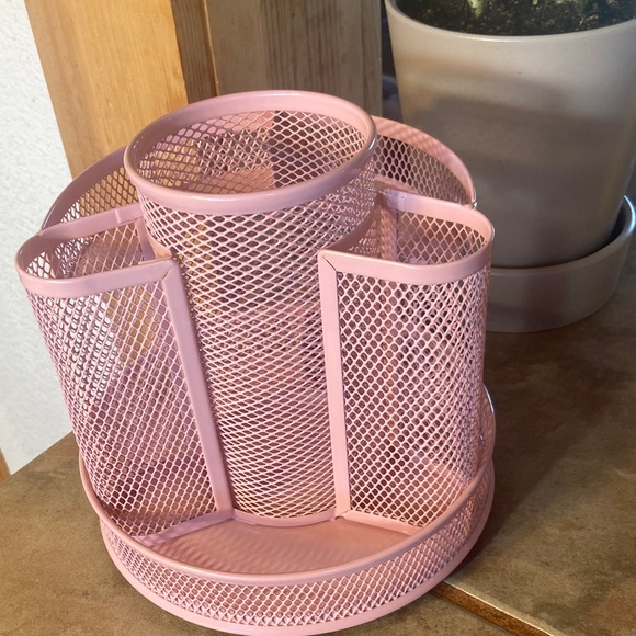 🫟5 for $25🫟 Pink Swivel Metal Organizer - Picture 3 of 6